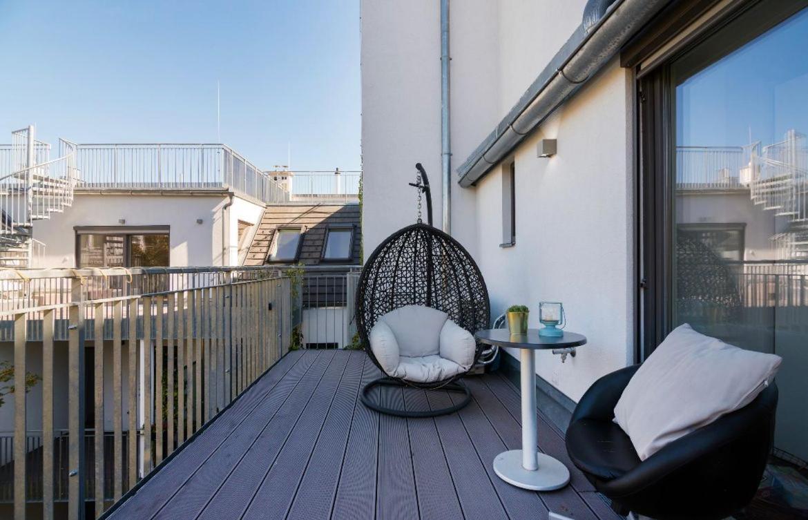 Stylish Rooms, Sunny Terrace In Vienna City Center Bagian luar foto